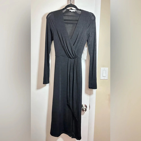 NWT GOOD AMERICAN Shimmer Long Sleeve Faux Wrap Dress In Black Size 0 (XS) - Picture 2 of 8